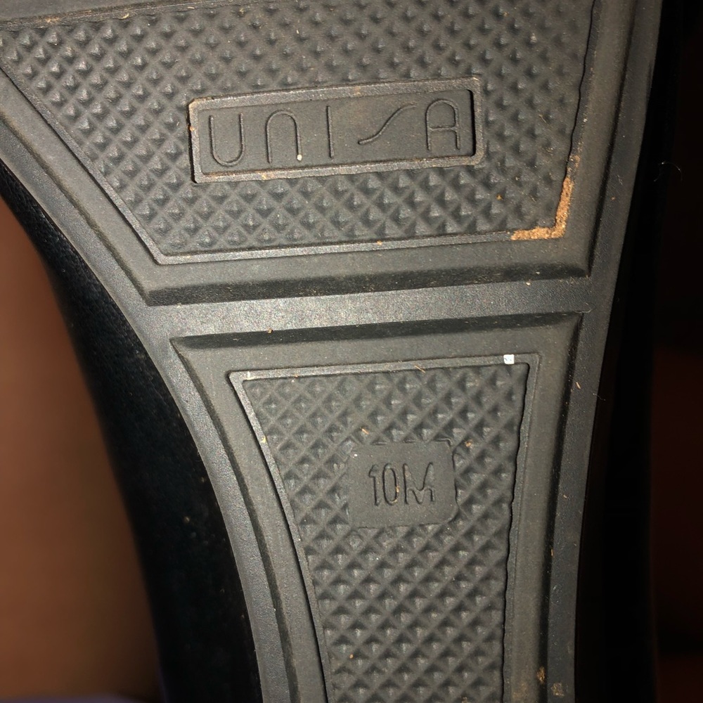 Shoes - Picture 3 of 3